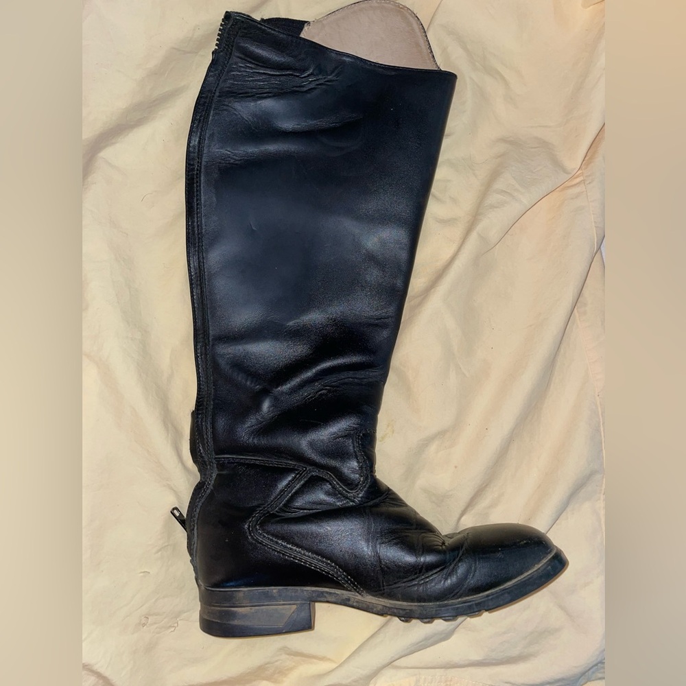 Mountain Horse Ladies Riding Boots - Size 7 - zippered